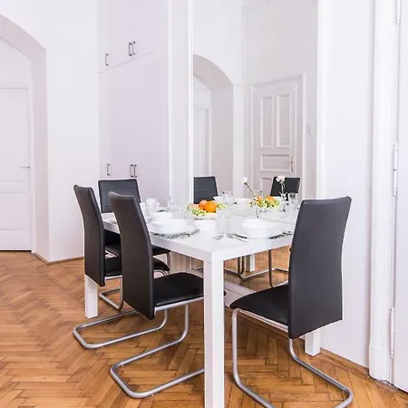 Appartamento Spacious 3-bedroom Next To Parliament *